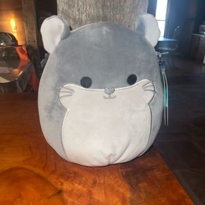 Chinchilla Squishmallow (Camilo)